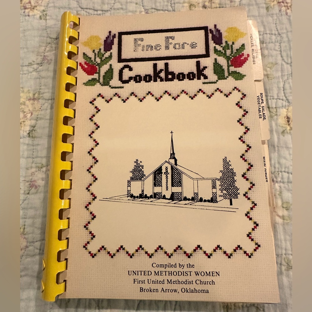 Fine Fare Cookbook by United Methodist women vintage.  Old-fashioned recipes